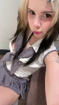 should i keep flashing my pussy daddy? :3