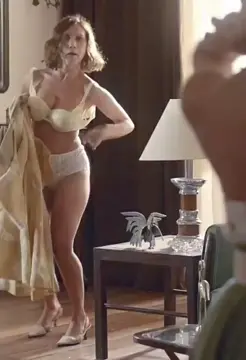 Lorena Comparato in Boca de Ouro (2019)