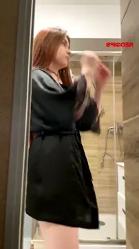 if you've never eaten 07 girl's 🐱, you're missing out. (im 18)