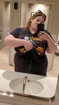 thisclose to getting caught. Good thing I’m quick - Free TikTok Porn Video