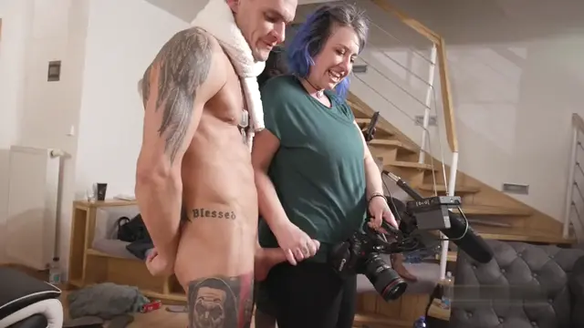 Camerawoman gives him a blowjob😵‍💫 - Free TikTok Porn Video
