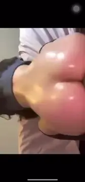 Ughhh the wet pussy sounds are so hot 🤤🤤
