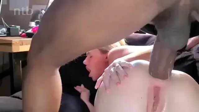 Fuck fuck fuck it's so huge and this angle 🤩🤩🤩 - Free TikTok Porn Video