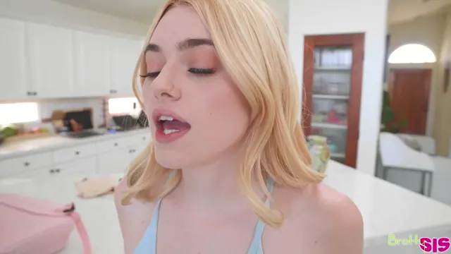 [Gracey Snow, 21] Take My Pants Off Stepbro  - Free TikTok Porn Video
