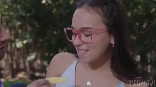 Cutie in glasses gets dicked during a picnic